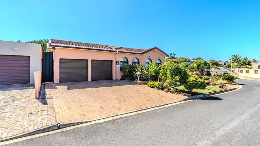 4 Bedroom Property for Sale in Morgenster Heights Western Cape